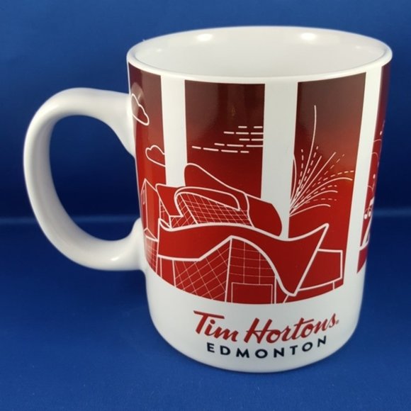 EDMONTON Tim Hortons Travel Collectible Mug 2016 (16 Fl.oz) - Picture 3 of 7